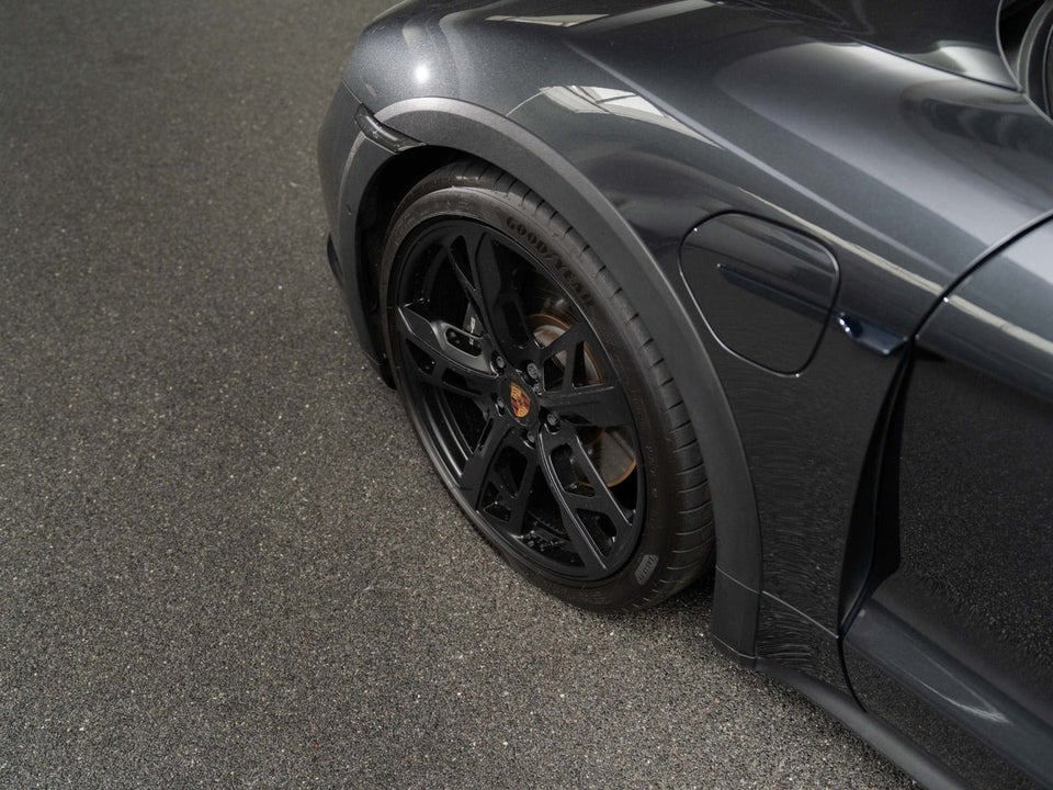 Porsche Taycan 4 Performance+ Cross Turismo 5d