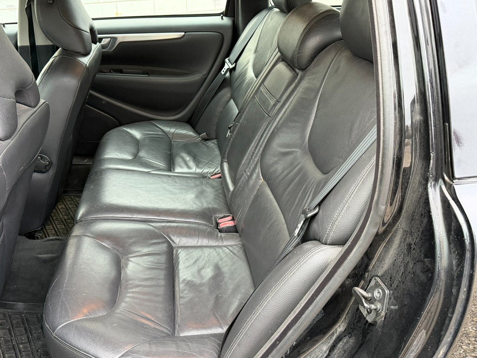 Volvo V70 2,4 170 Momentum 5d