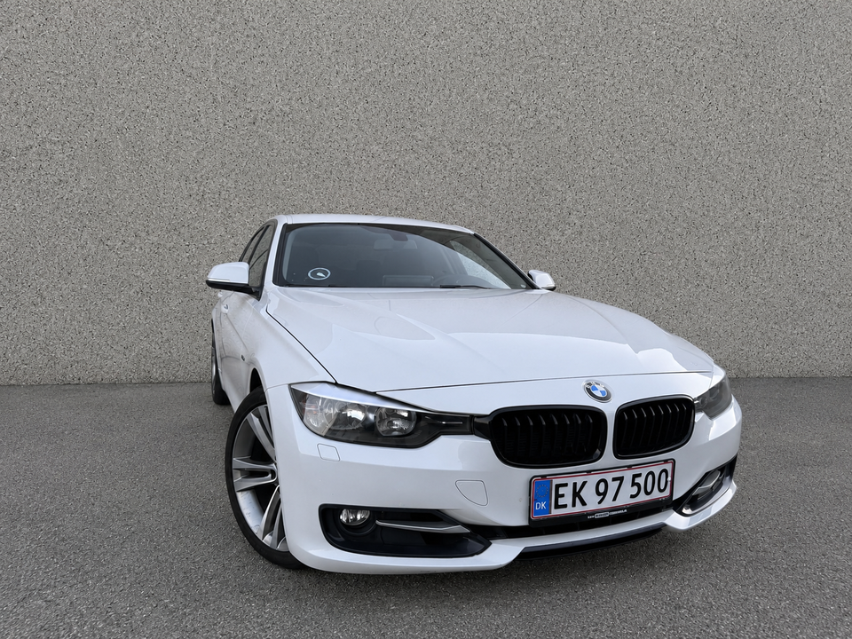 BMW 320i 2,0 Sport Line aut. 4d