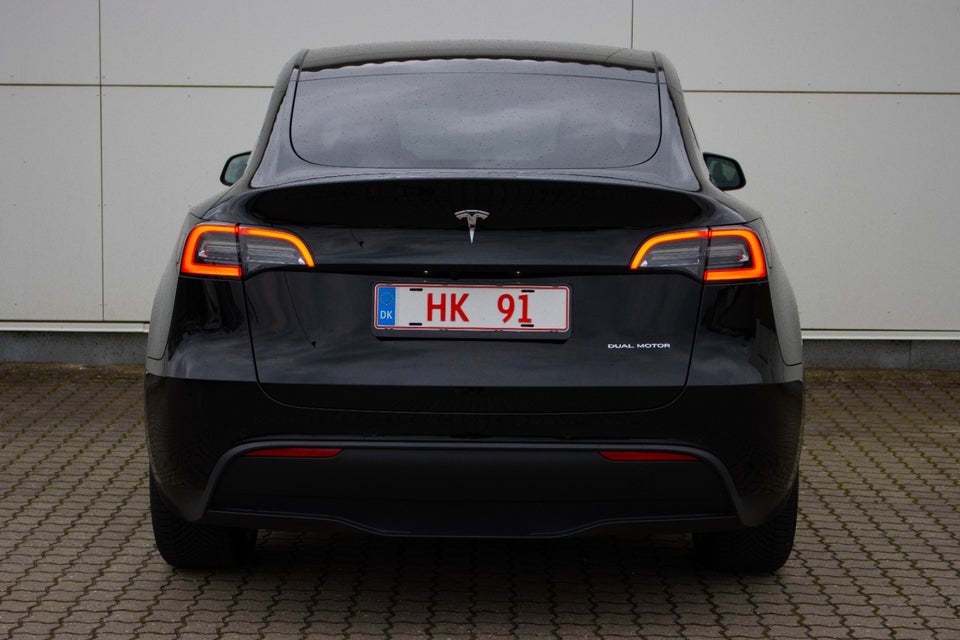 Tesla Model Y Long Range AWD 5d