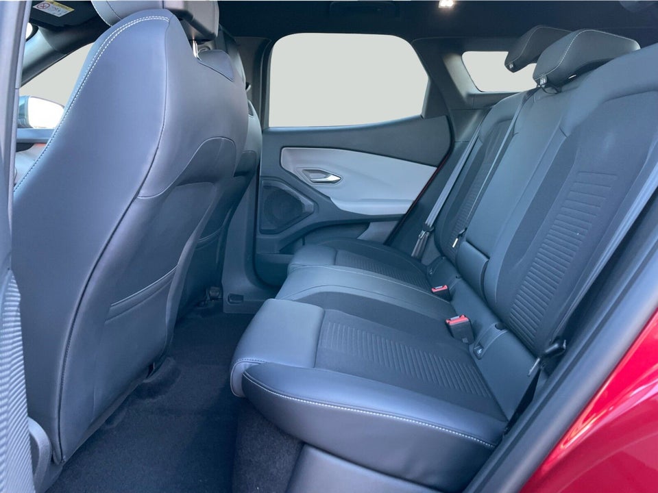 Ford Explorer 82 Premium Extended Range 5d