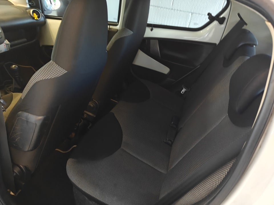 Toyota Aygo 1,0 VVT-i T2 5d