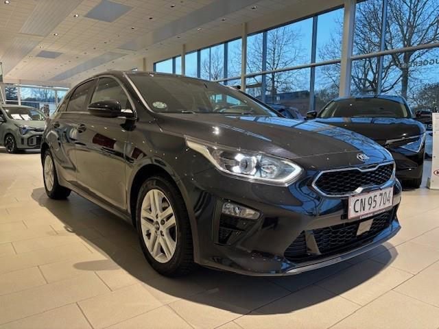 Kia Ceed 1,4 T-GDi Collection DCT 5d