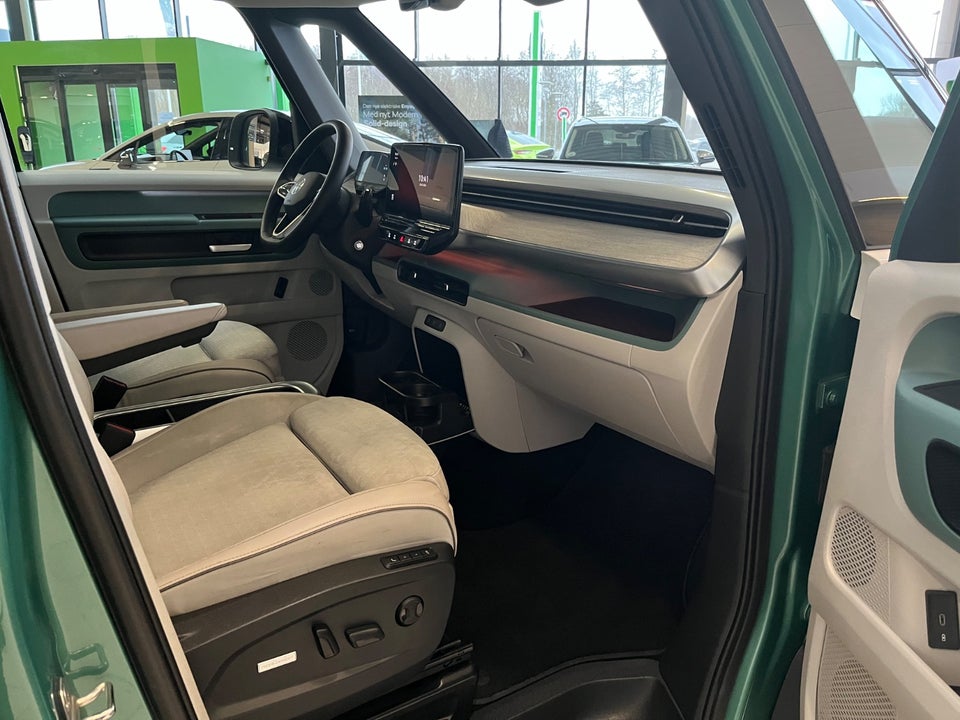 VW ID.Buzz 77 Pro SWB 5d