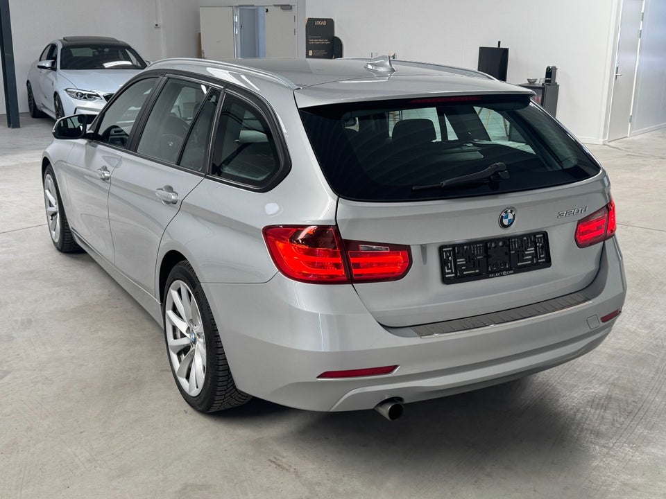 BMW 320d 2,0 Touring 5d