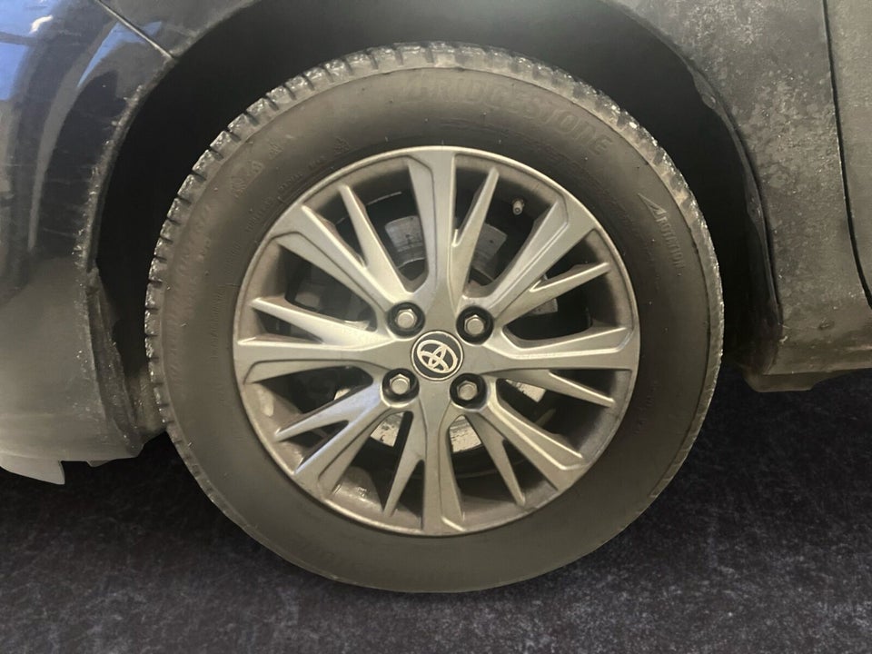 Toyota Yaris 1,5 Hybrid H2 Premium e-CVT 5d