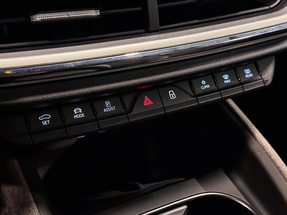 Skoda Enyaq 60 iV Selection Lodge 5d