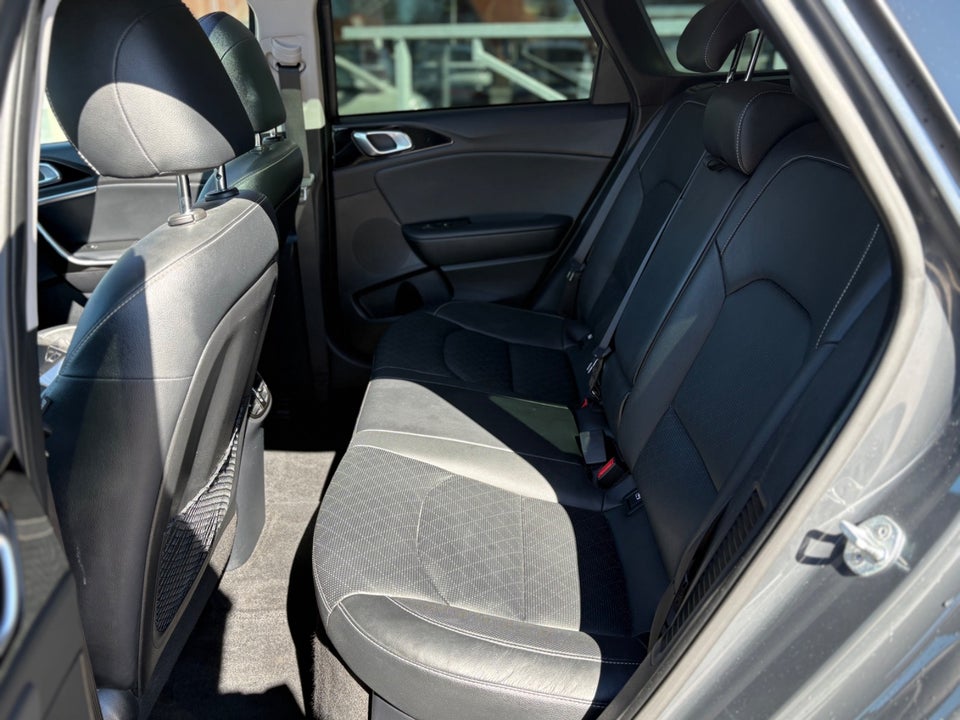 Kia Ceed 1,6 PHEV Upgrade SW DCT 5d