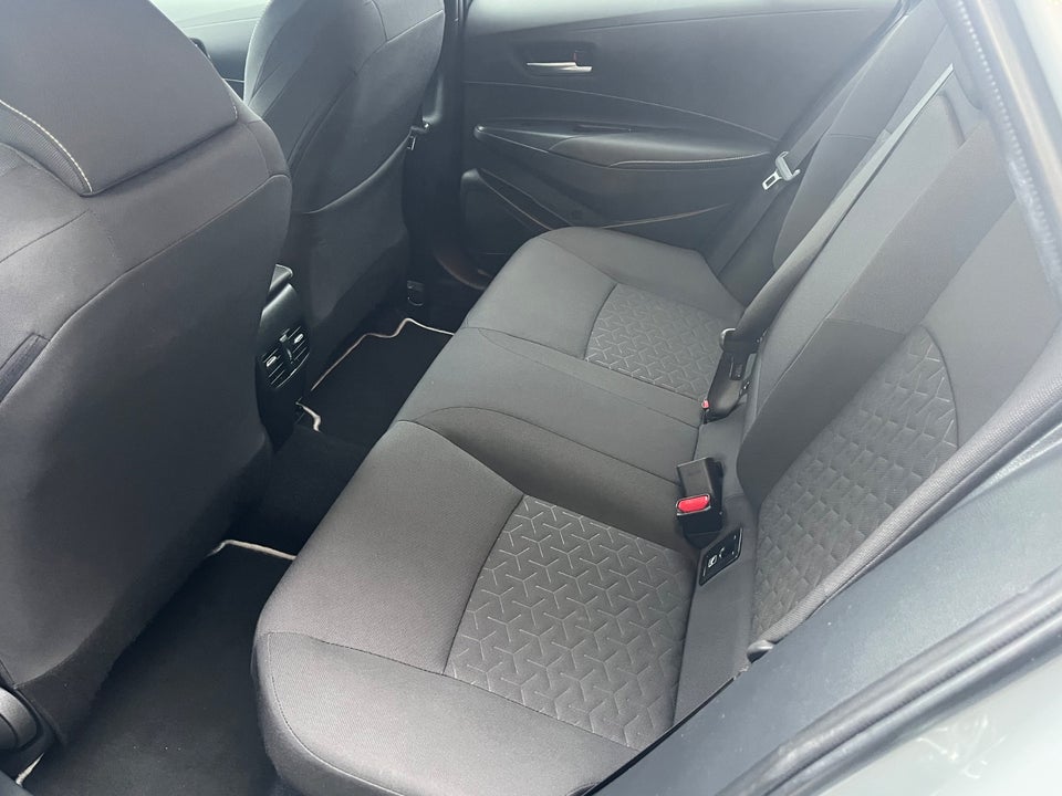 Toyota Corolla 1,8 Hybrid H3 Smart Touring Sports MDS 5d