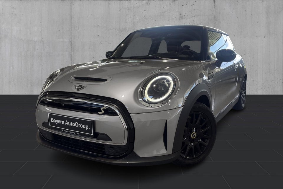 MINI Cooper SE Classic Trim 3d