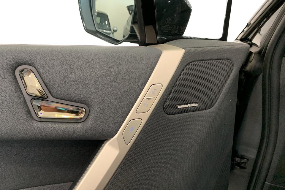 BMW iX xDrive40 Supercharged 5d