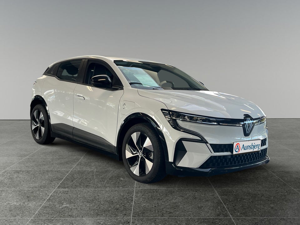 Renault Megane E-Tech 40 Equilibre 5d
