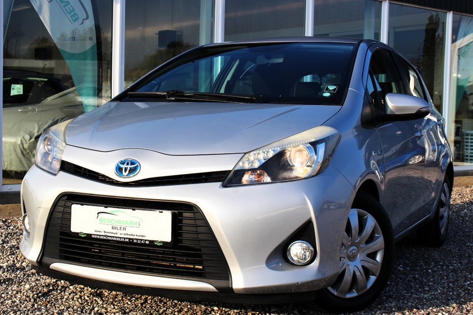 Toyota Yaris 1,5 Hybrid H2 Touch CVT 5d