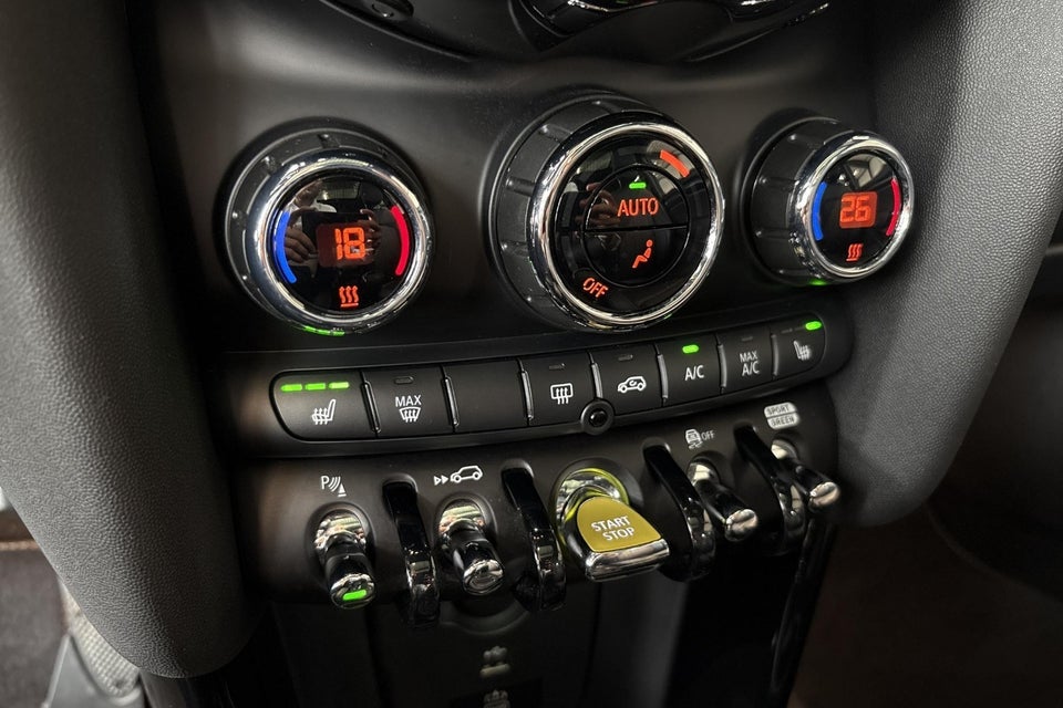 MINI Cooper SE Yours Trim 3d