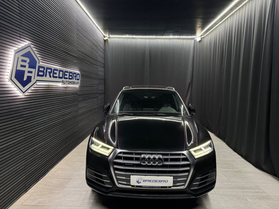 Audi Q5 2,0 TDi 190 S-line quattro S-tr. 5d