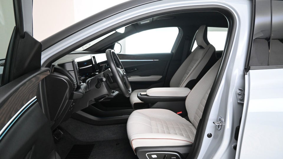 Renault Megane E-Tech 60 Iconic 5d