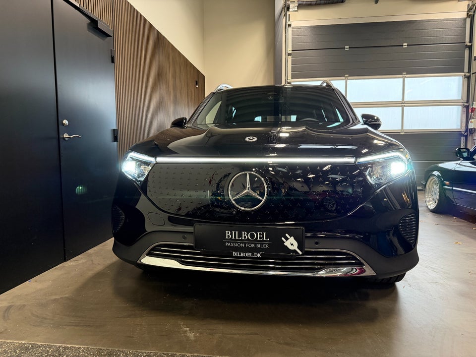 Mercedes EQB300 Progressive Advance 4Matic 5d