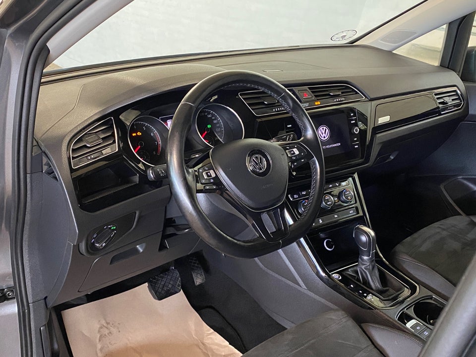 VW Touran 1,4 TSi 150 Highline DSG 7prs 5d