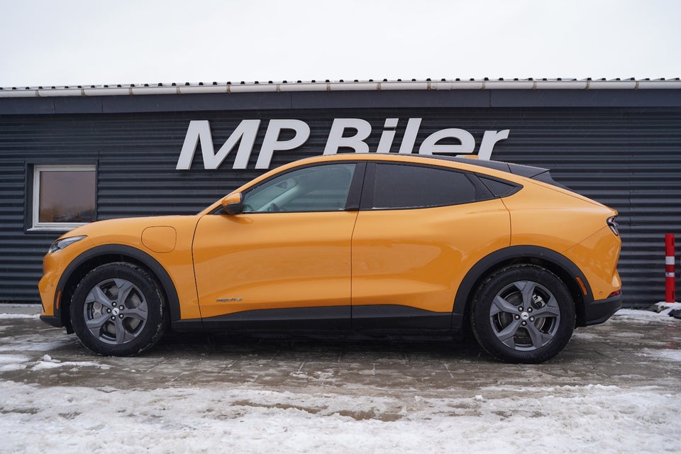 Ford Mustang Mach-E 72 Standard Range 5d