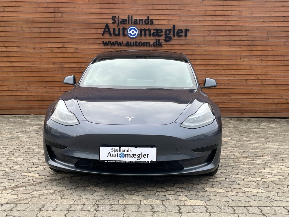 Tesla Model 3 Standard Range+ RWD 4d