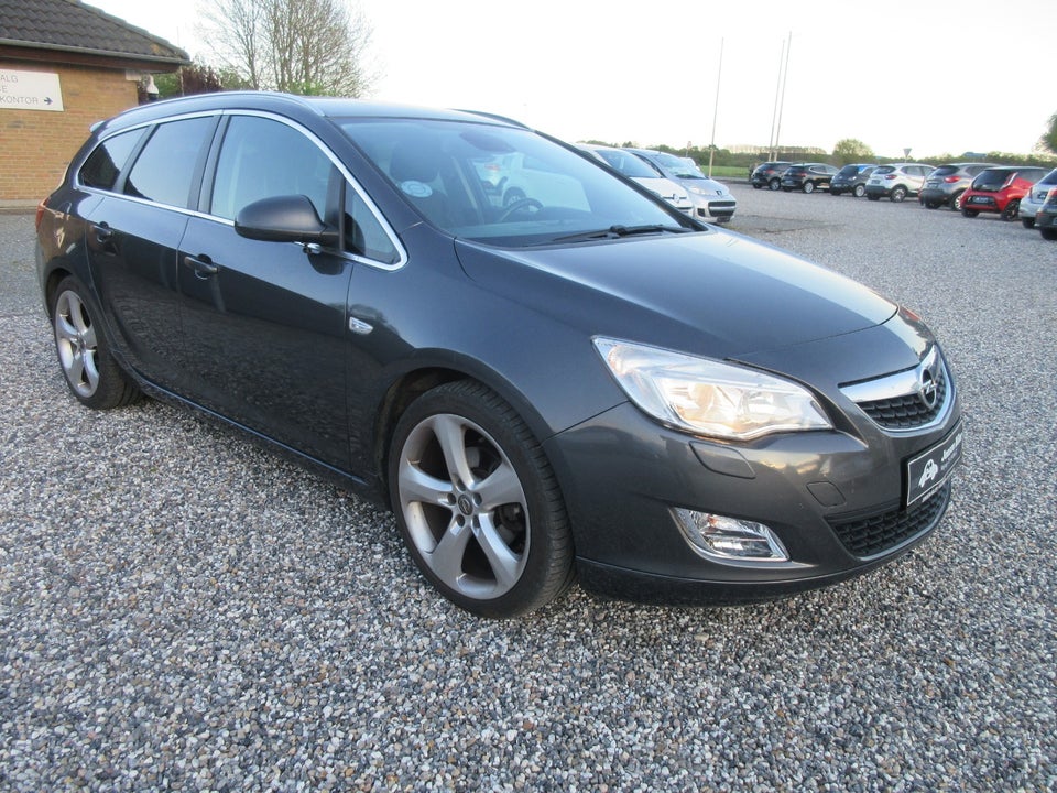 Opel Astra 2,0 CDTi 165 Sport Sports Tourer 5d