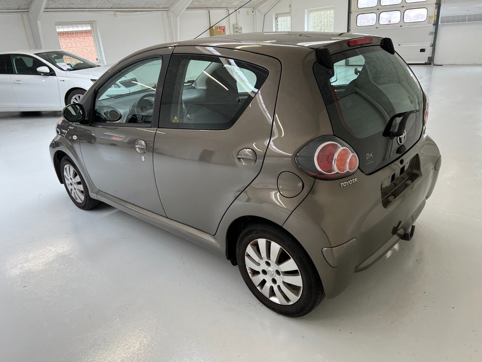 Toyota Aygo 1,0 VVT-i T2 Air 5d