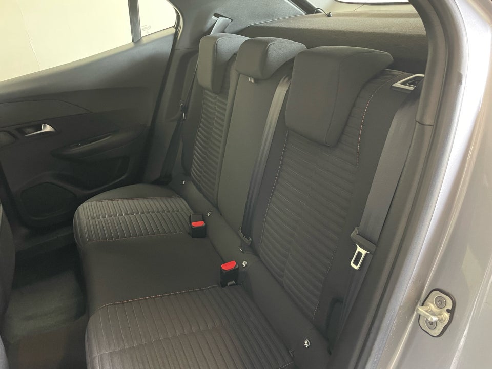Peugeot 2008 1,2 PureTech 130 Active Limited EAT8 5d
