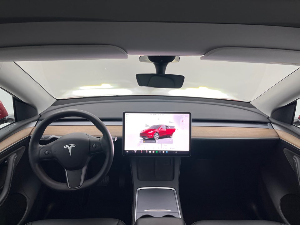 Tesla Model Y Long Range AWD 5d