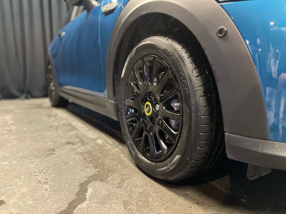 MINI Cooper SE Edition Premium Plus 3d