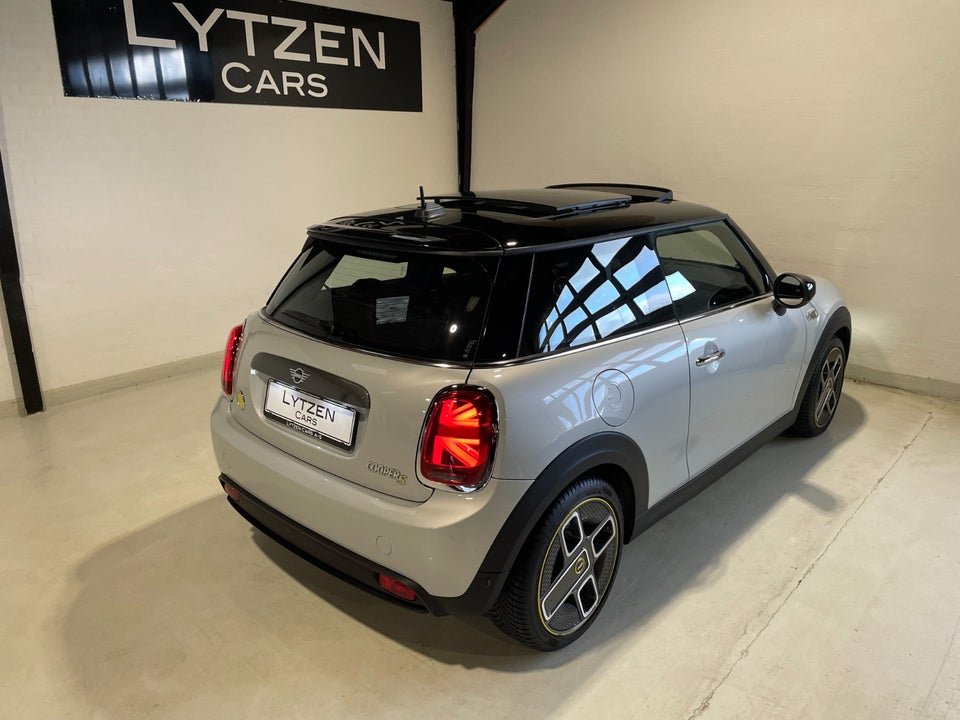 MINI Cooper SE Trim XL 3d