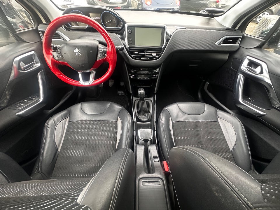 Peugeot 2008 1,6 BlueHDi 100 Allure 5d