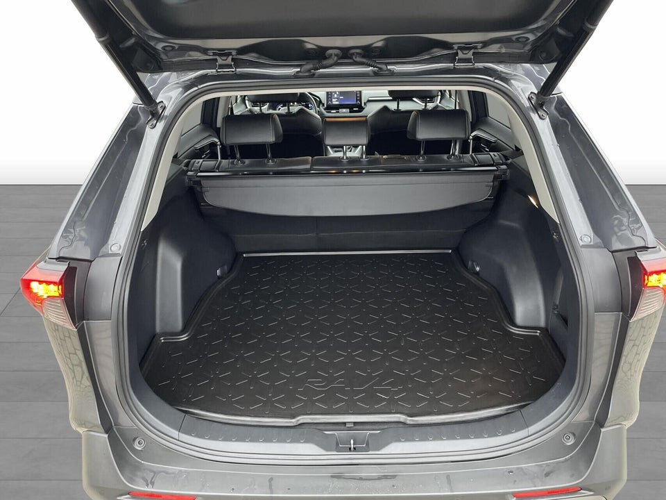 Toyota RAV4 2,5 Hybrid H3 Business MDS 5d