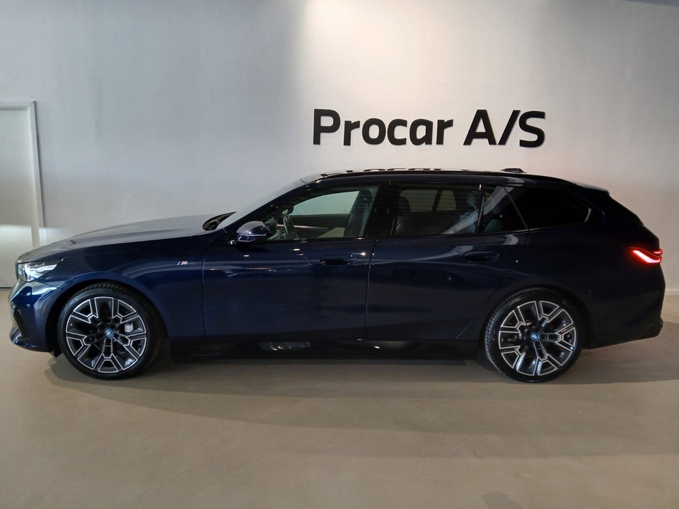 BMW i5 eDrive40 Touring M-Sport 5d