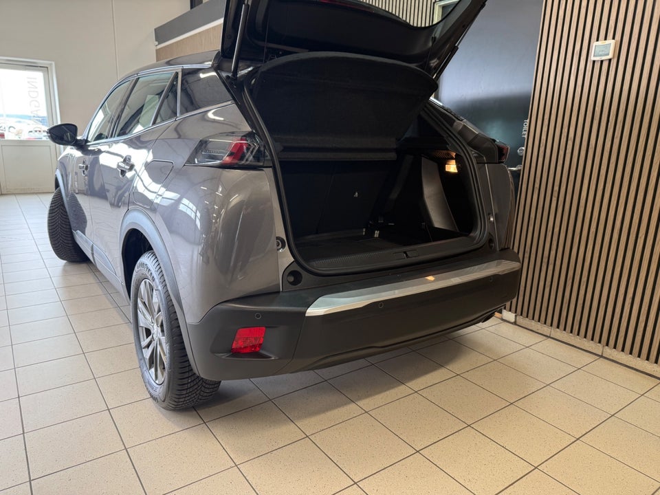 Peugeot 2008 1,2 PureTech 100 Active Pack 5d