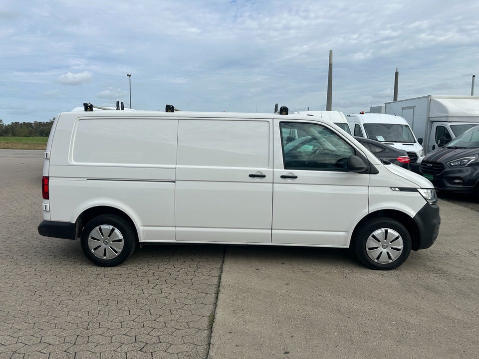 VW Transporter 2,0 TDi 150 Kassevogn DSG lang