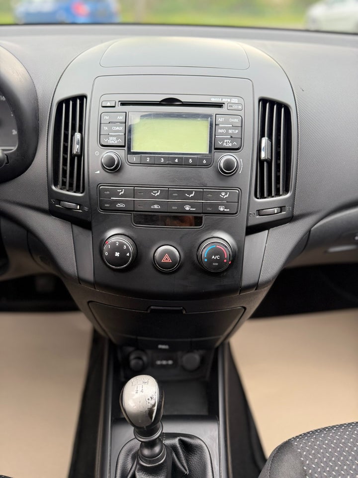 Hyundai i30 1,4 CVVT 109 Classic 5d