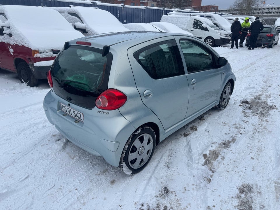 Toyota Aygo 1,0 Plus 5d