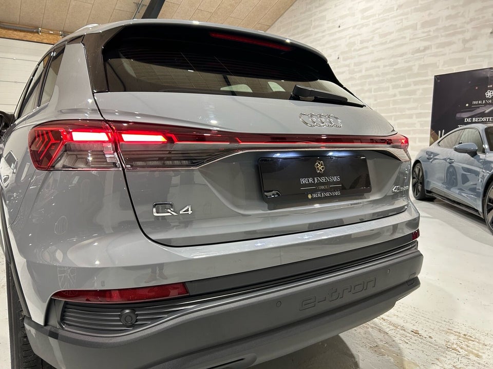 Audi Q4 e-tron 40  5d