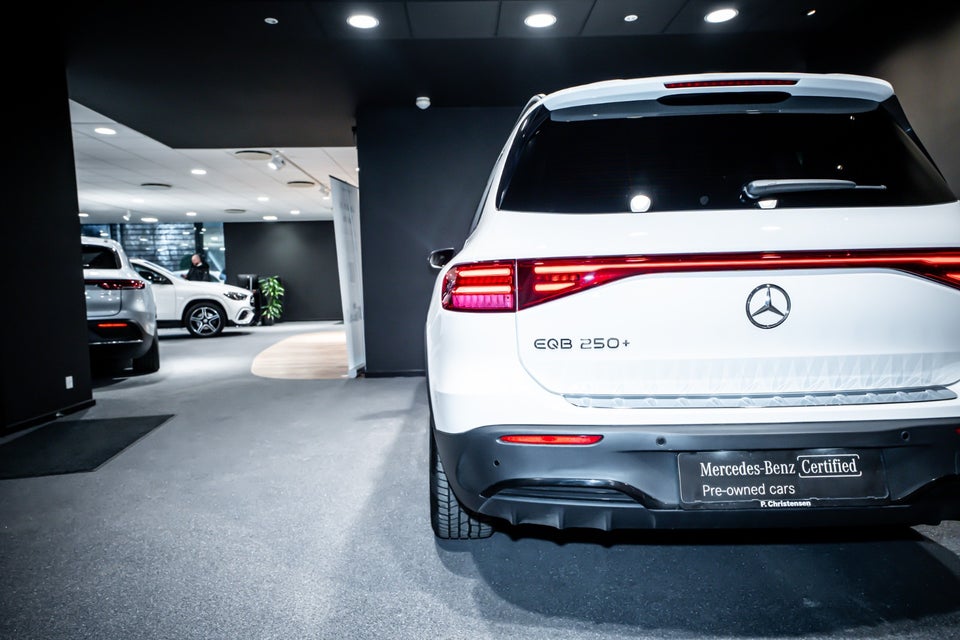 Mercedes EQB250+ AMG Premium 5d