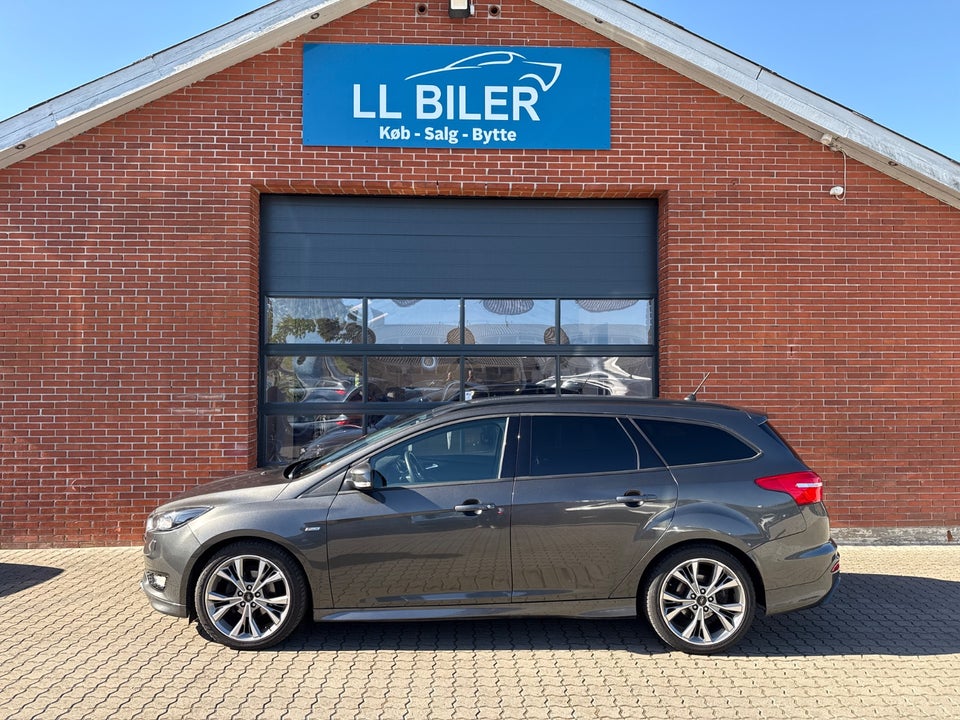 Ford Focus 1,0 EcoBoost ST-Line stc. 5d