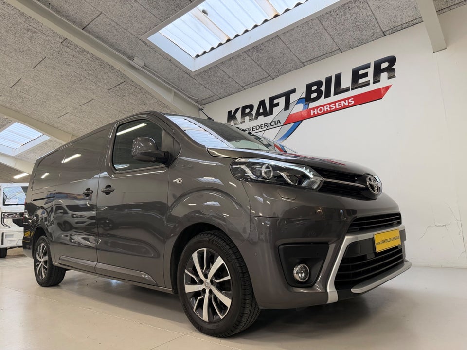 Toyota ProAce 2,0 D 177 Long Comfort Master aut. 5d