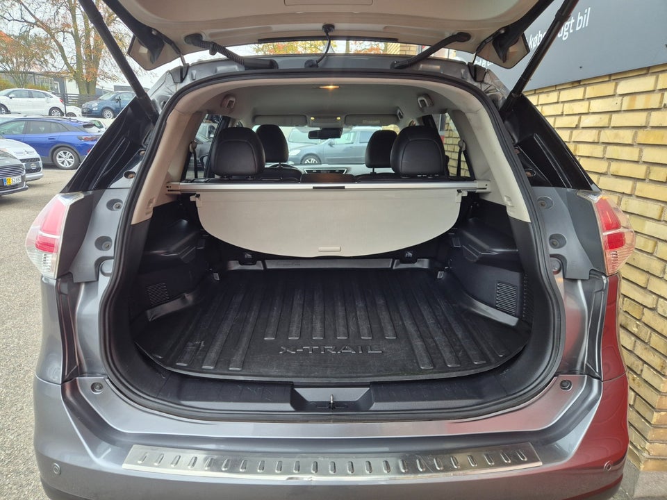 Nissan X-Trail 1,6 dCi 130 Tekna 5d