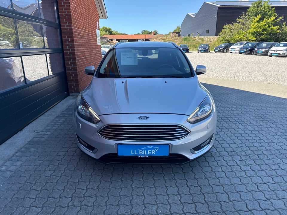 Ford Focus 1,0 EcoBoost Titanium stc. 5d