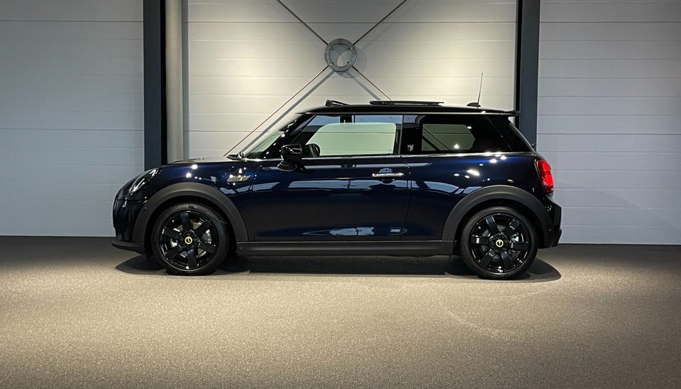 MINI Cooper SE Maximise 3d