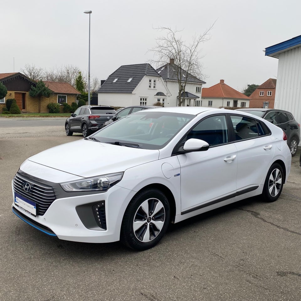 Hyundai Ioniq 1,6 PHEV Trend DCT 5d