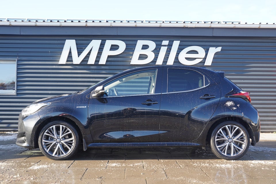 Toyota Yaris 1,5 Hybrid H4 e-CVT 5d