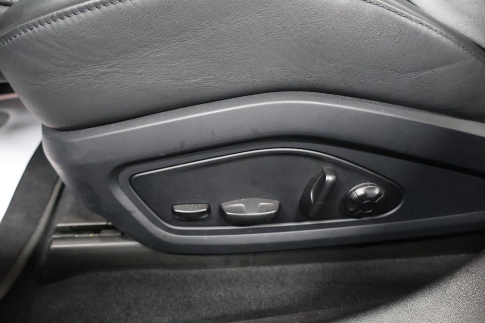 Audi RS e-tron GT quattro 4d