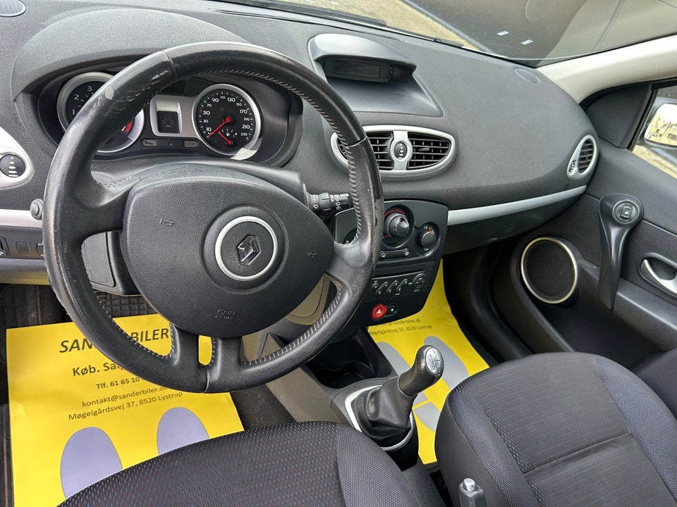 Renault Clio II 1,2 8V Basic 3d