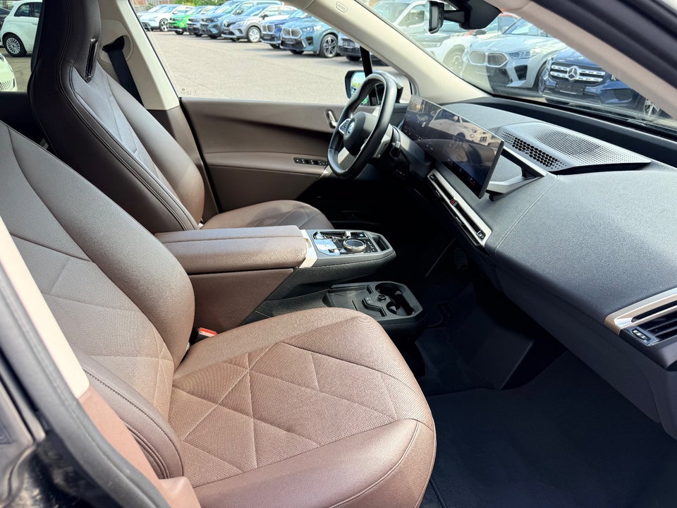 BMW iX xDrive40 Sport 5d