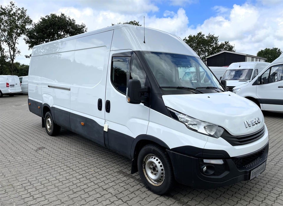 Iveco Daily 2,3 35S16 16m³ Van